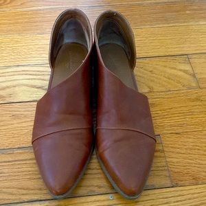 Universal Thread booties